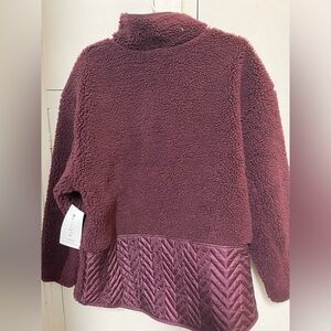 Athleta Sherpa Pullover/Sweatshirt